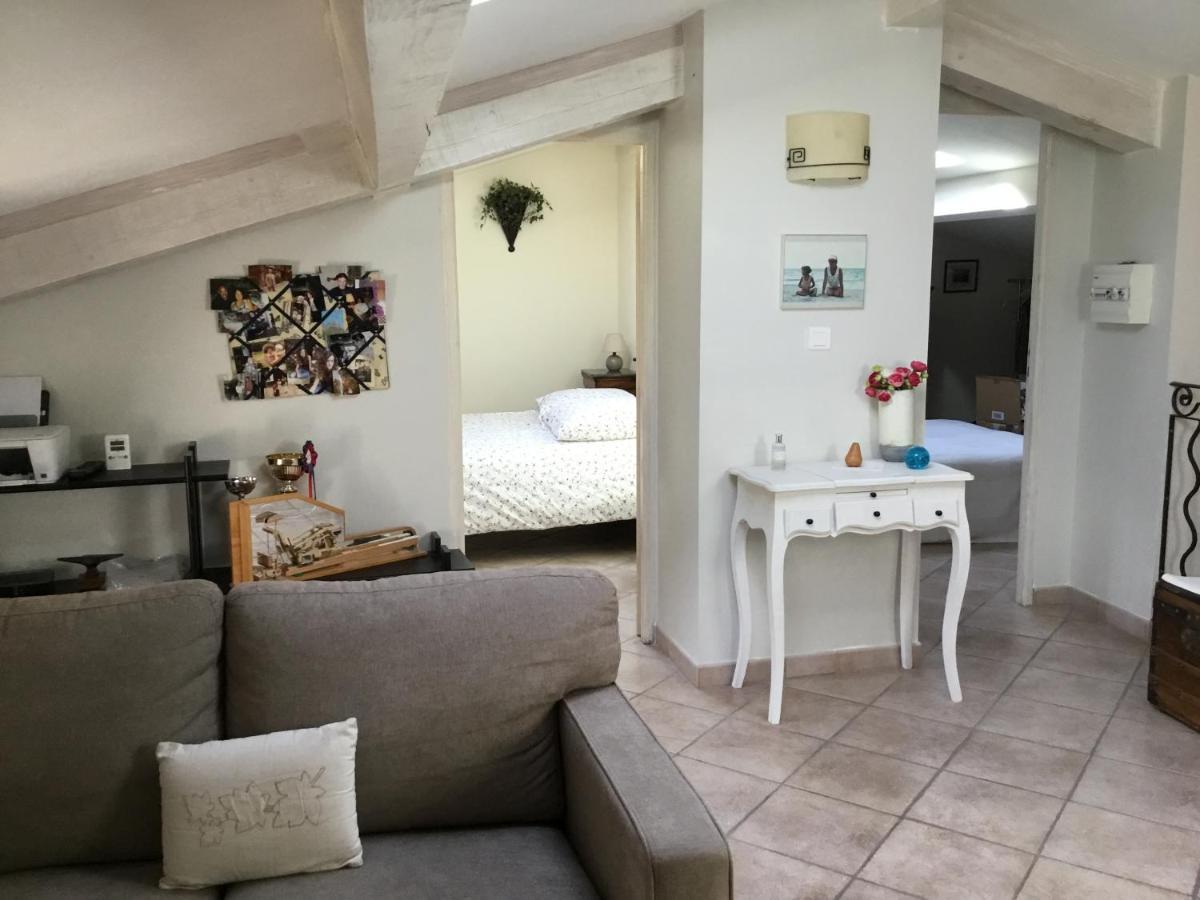 Les Lauriers Camps-la-Source Exterior foto